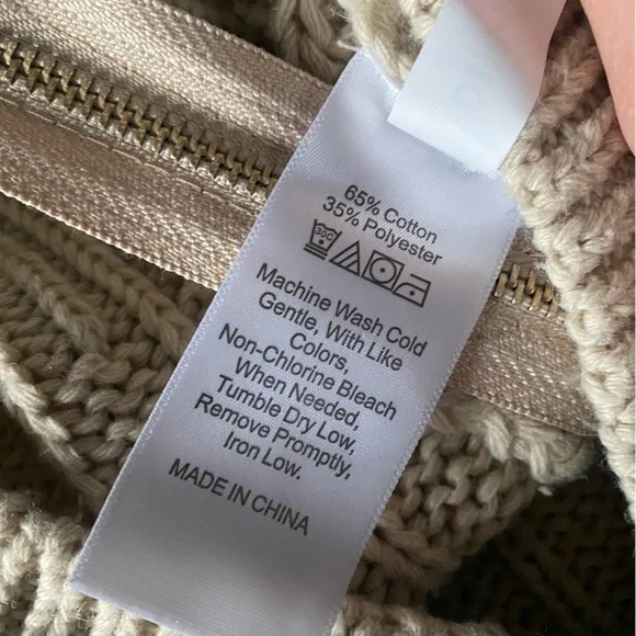 Like New Cream Cropped Sweater Zip Up Jacket - Picture 2 of 4